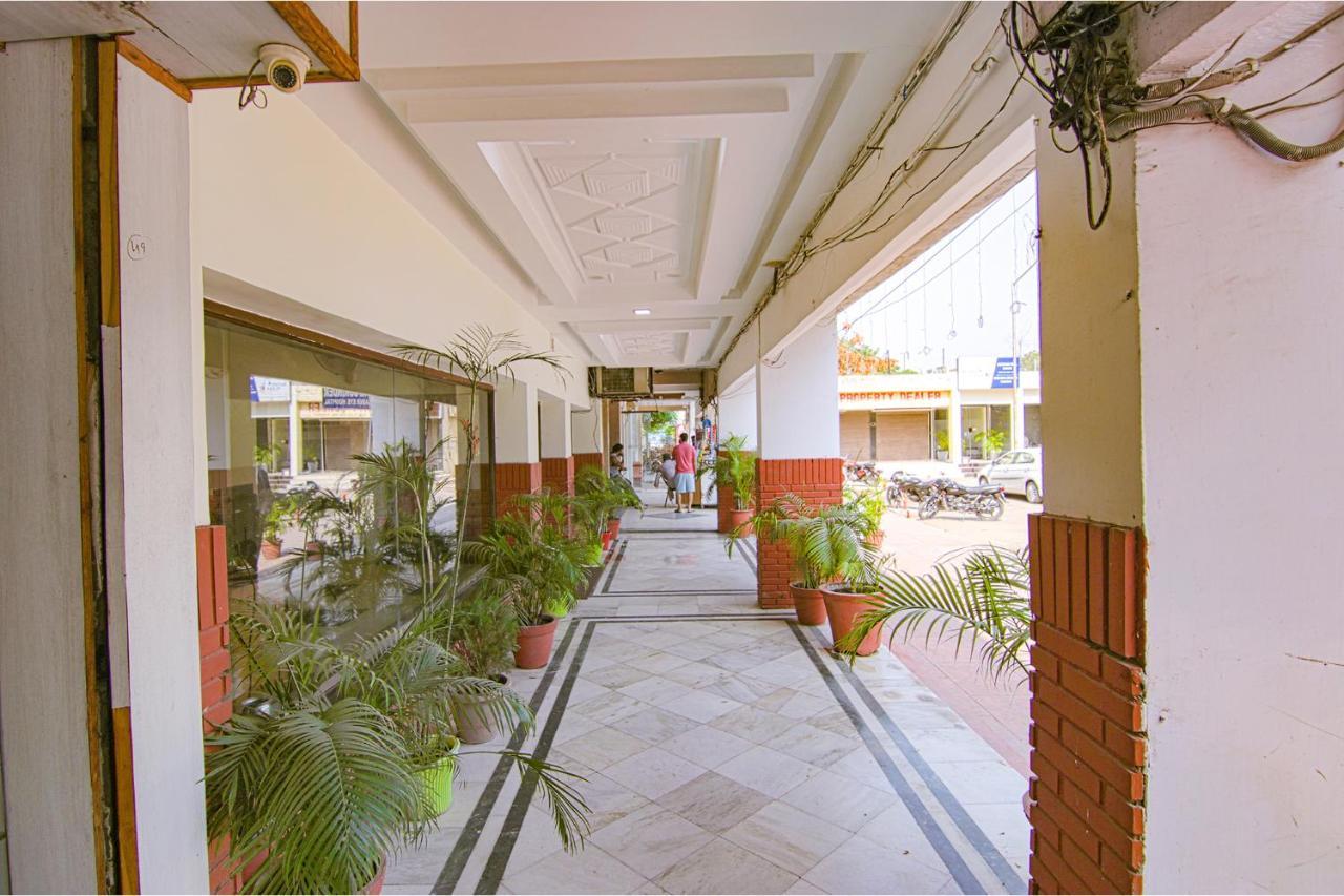 Fabhotel Town Pride Sohāna Exterior photo